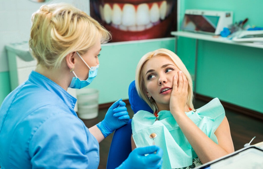 Dentist In Emergency Dental Care